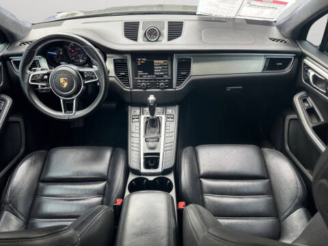 2016 Porsche Macan Turbo