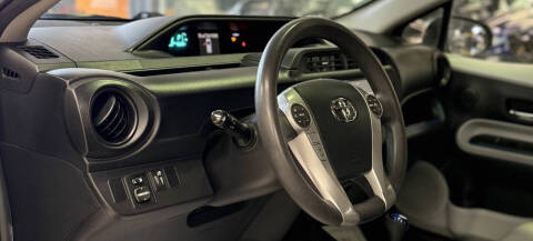 2013 Toyota Prius c Three