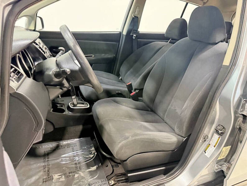 2009 Nissan Versa 1.8 S