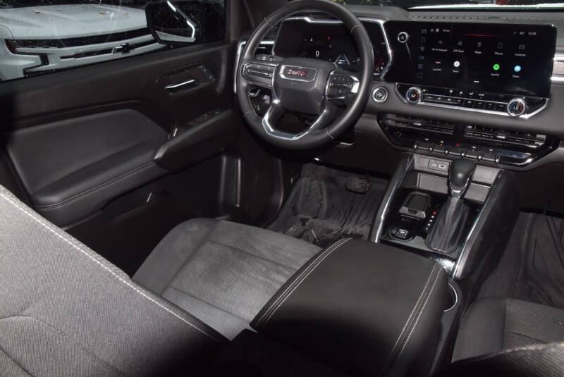 2024 GMC Canyon Elevation