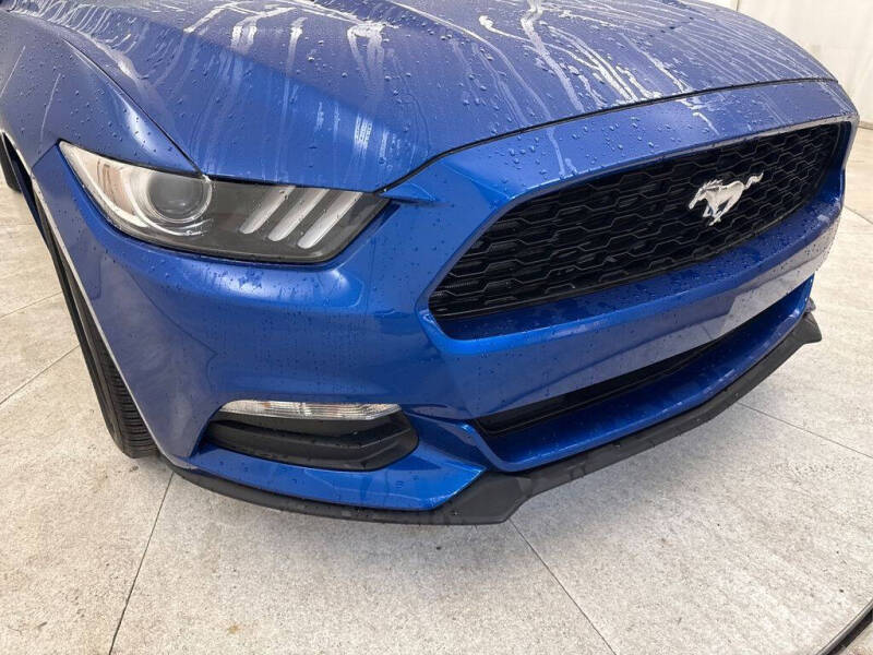 2017 Ford Mustang V6