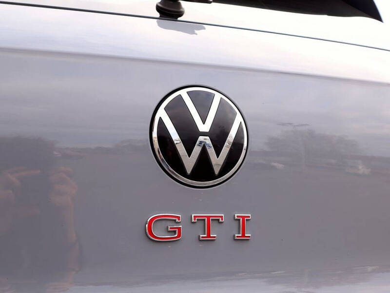 2022 Volkswagen Golf GTI SE