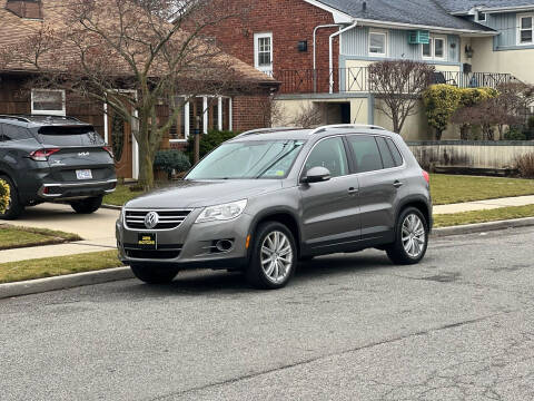 2011 Volkswagen Tiguan for sale at Reis Motors LLC in Lawrence NY
