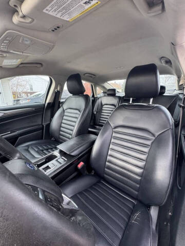 2019 Ford Fusion SEL