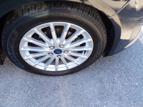 2014 Ford C-MAX Hybrid SE