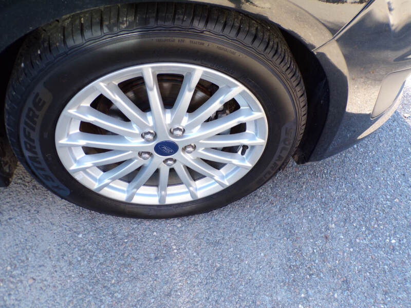 2014 Ford C-MAX Hybrid SE