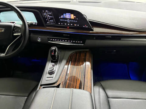 2023 Cadillac Escalade ESV Luxury