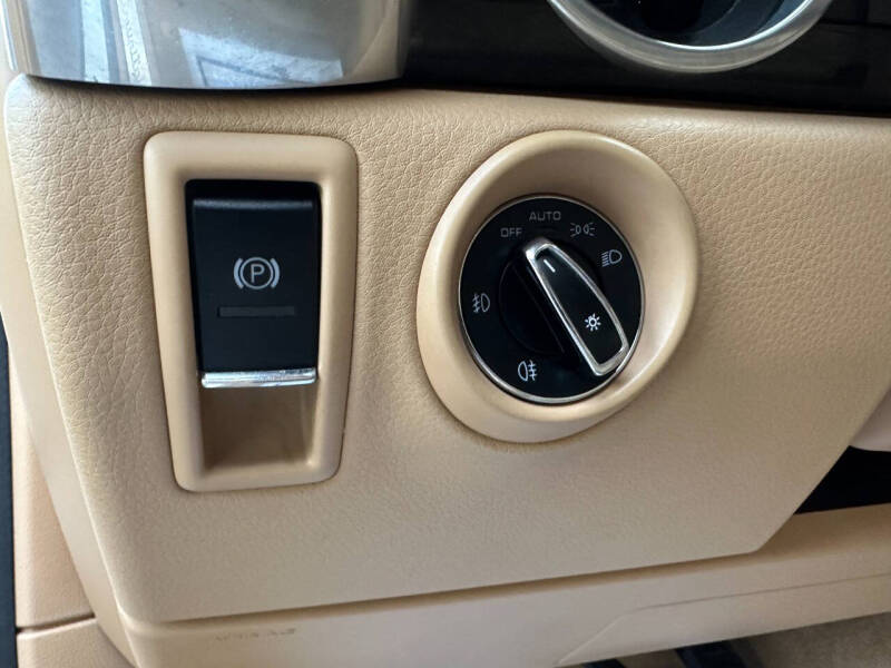 2014 Porsche Cayenne Platinum
