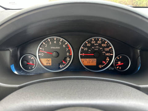 2008 Nissan Pathfinder SE