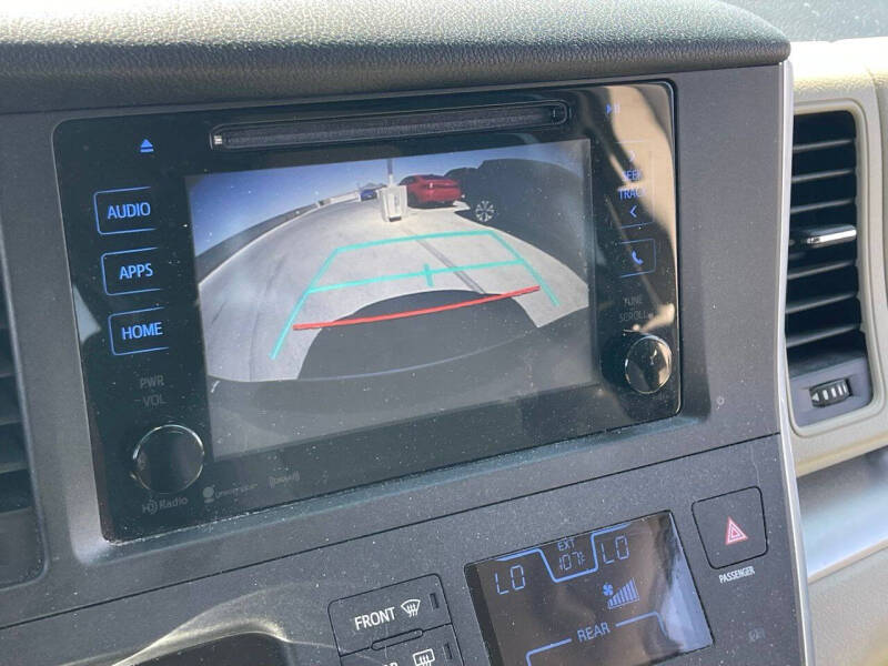 2017 Toyota Sienna