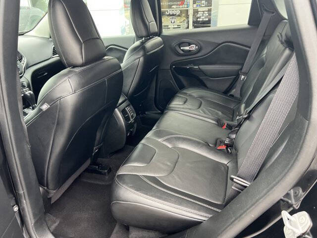 2023 Jeep Cherokee Altitude Lux