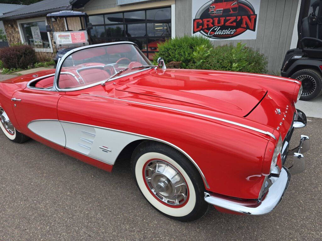 1961 Chevrolet Corvette 5