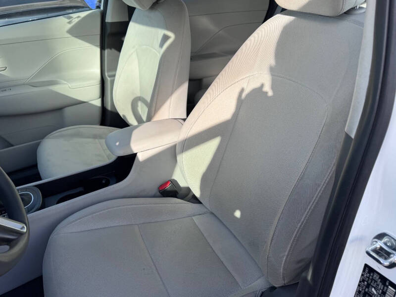 2024 Hyundai Kona SE