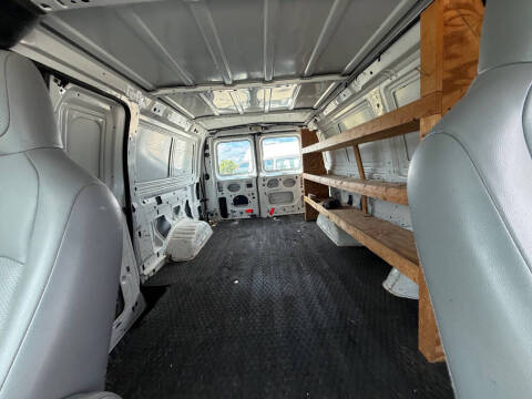 2011 Ford E-Series E-250