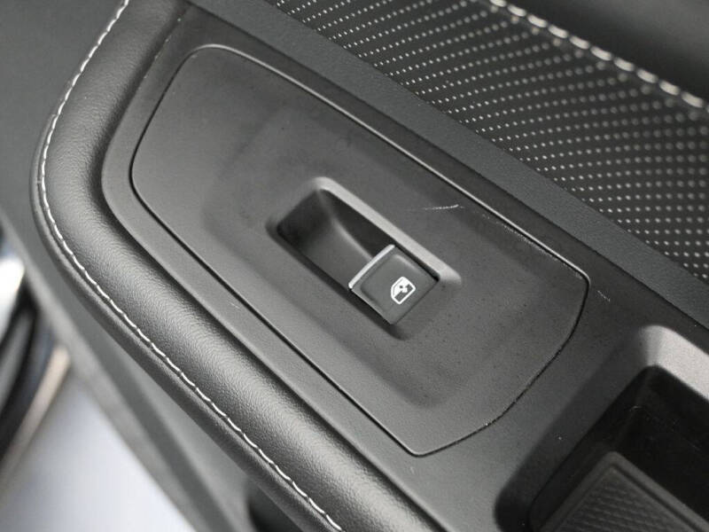 2024 Volkswagen Atlas Cross Sport SE 4Motion