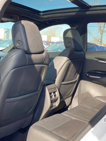 2024 Cadillac XT4 Luxury
