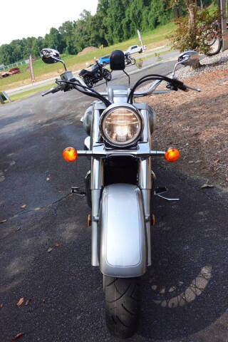 2002 Suzuki Intruder
