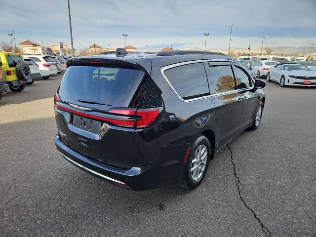 2022 Chrysler Pacifica Touring L