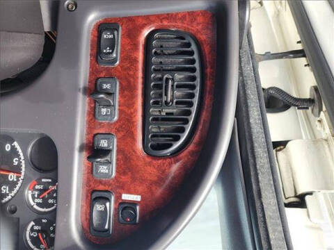 2018 Freightliner M2 106