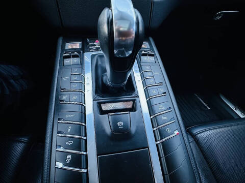 2017 Porsche Macan S