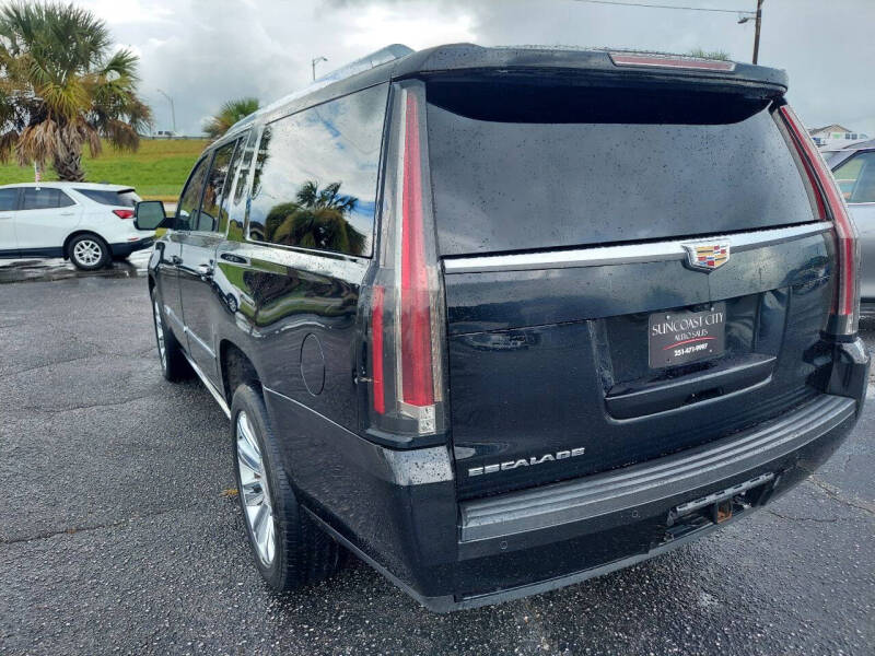 2017 Cadillac Escalade ESV Platinum