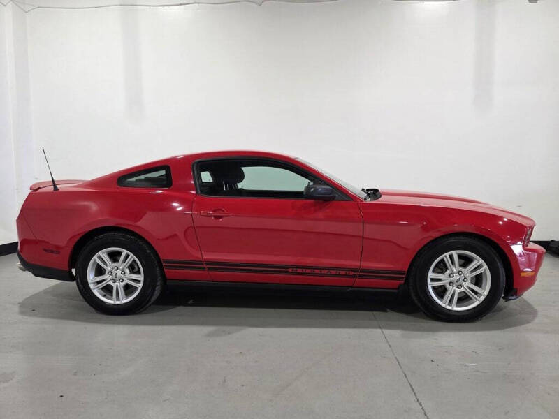 2012 Ford Mustang V6