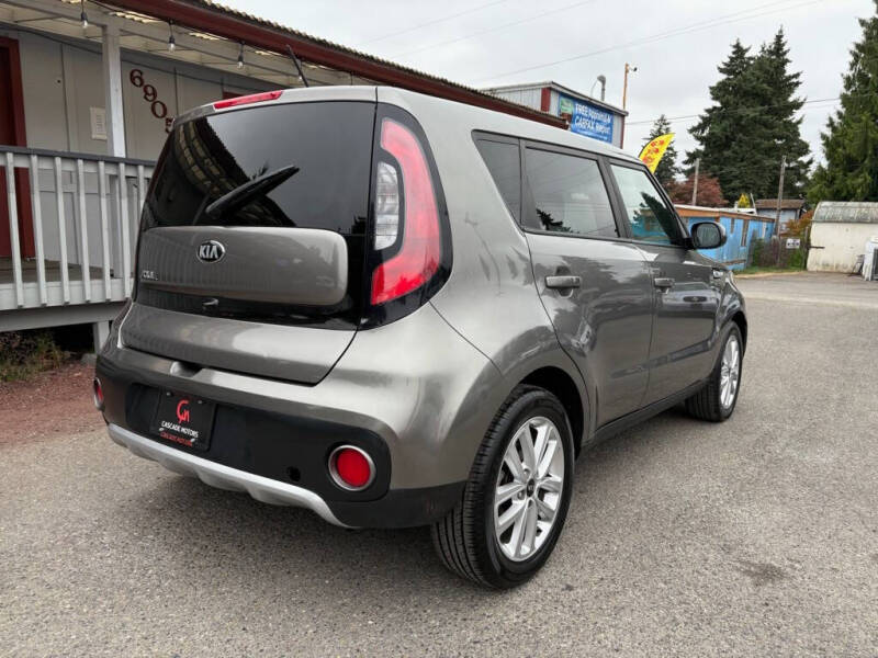 2017 Kia Soul +