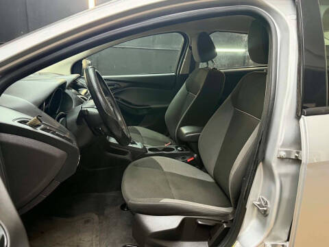 2012 Ford Focus SE