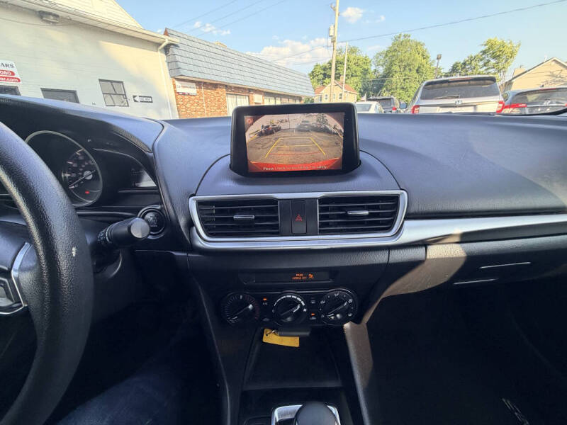 2017 Mazda MAZDA3 Sport