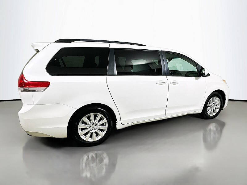 2011 Toyota Sienna