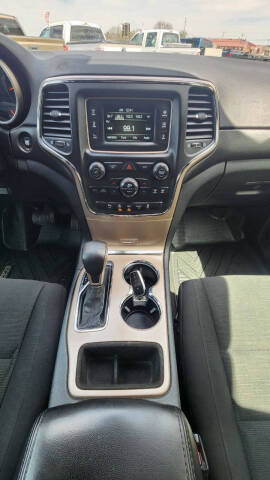 2017 Jeep Grand Cherokee Laredo E