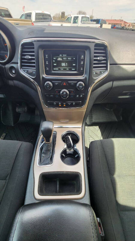 2017 Jeep Grand Cherokee Laredo E