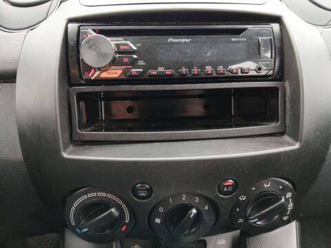 2014 Mazda MAZDA2 Touring