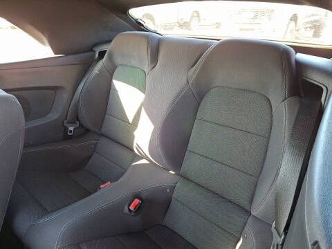 2017 Ford Mustang V6