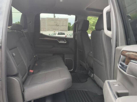 2025 GMC Sierra 1500 Elevation Standard