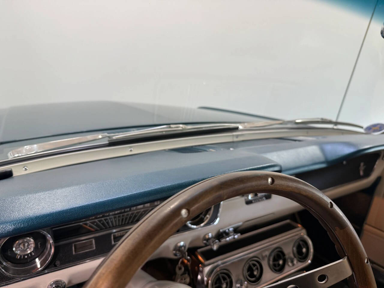 1965 Ford Mustang 72