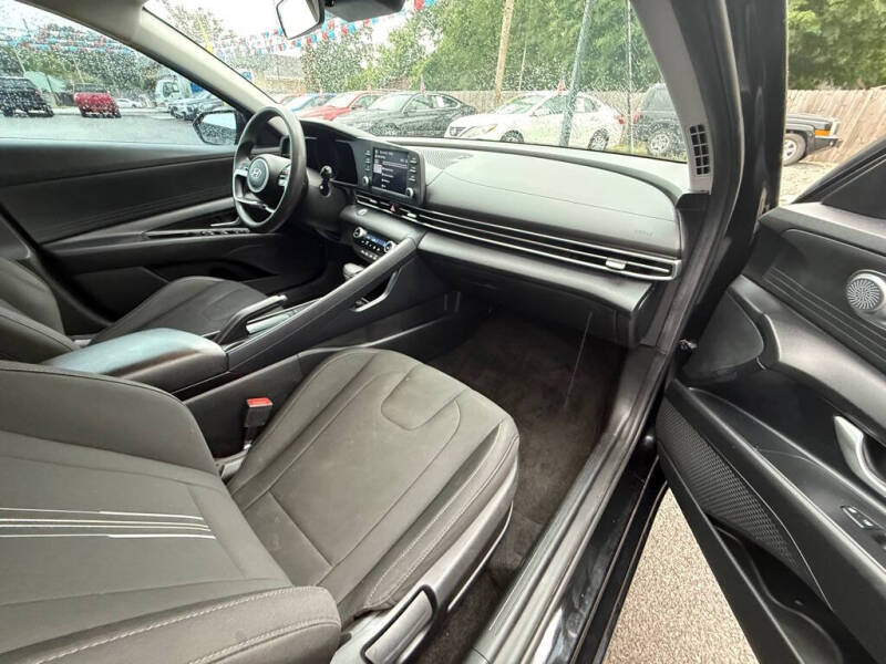 2022 Hyundai Elantra