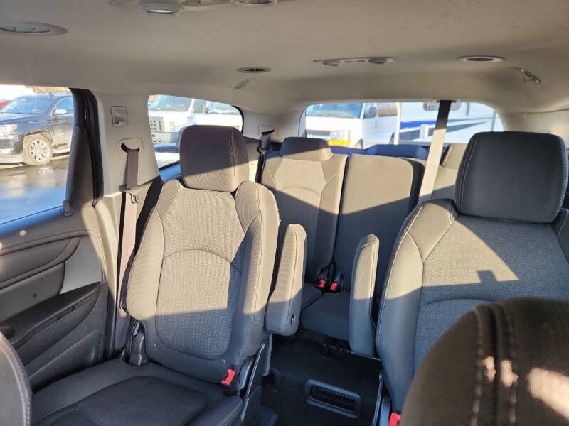 2017 Chevrolet Traverse LT