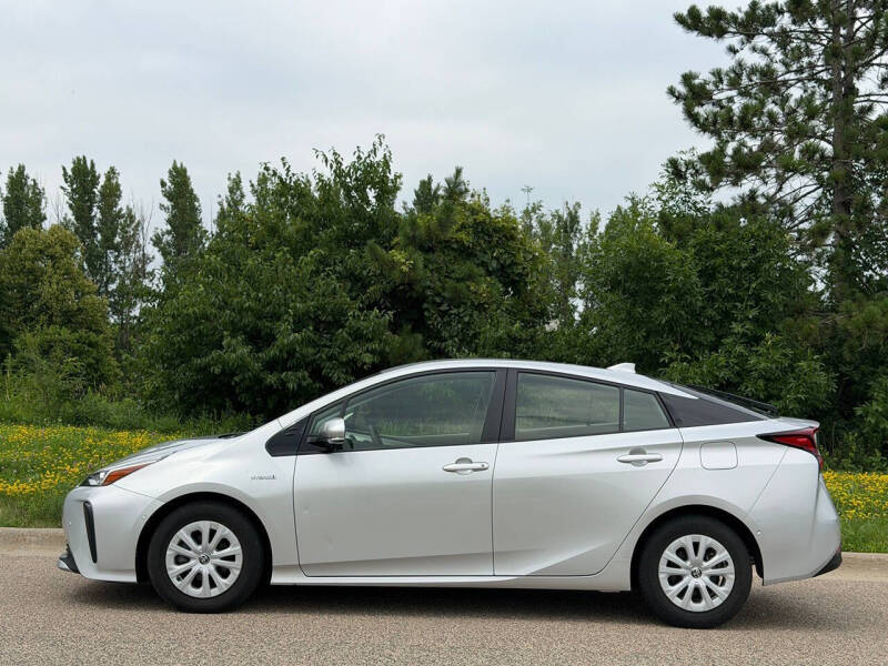 2019 Toyota Prius LE