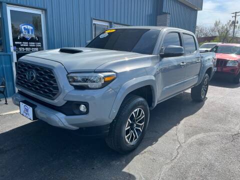 2020 Toyota Tacoma for sale at GT Brothers Automotive in Eldon MO