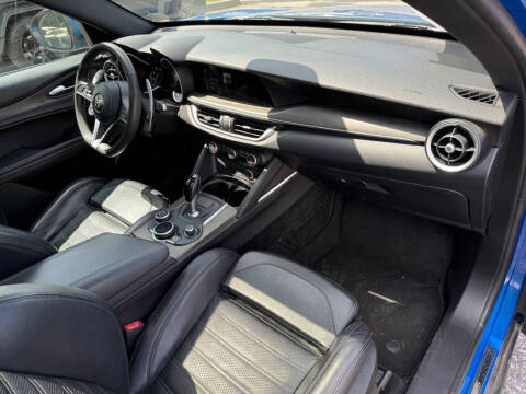 2018 Alfa Romeo Stelvio Ti Sport