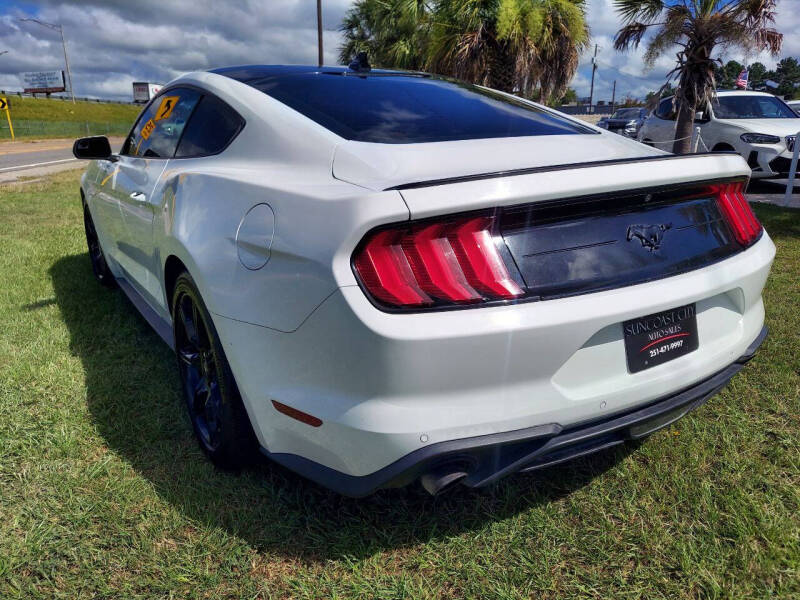 2020 Ford Mustang EcoBoost