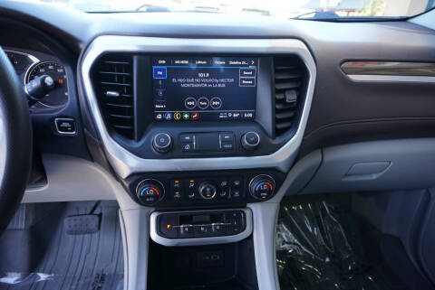 2022 GMC Acadia SLE