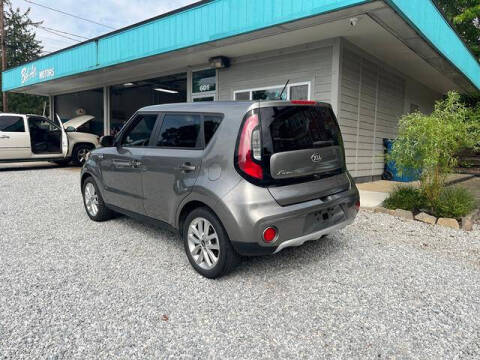 2017 Kia Soul +