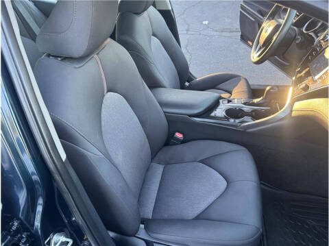 2018 Toyota Camry Hybrid LE