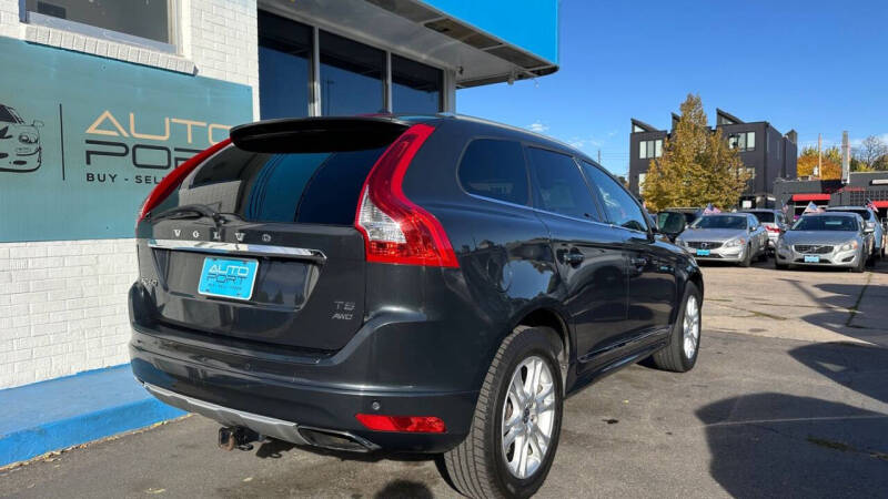 2015 Volvo XC60 T5 Platinum