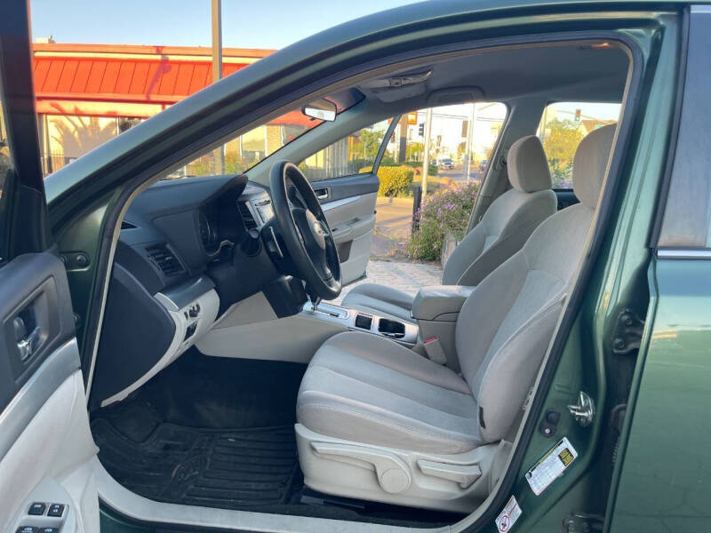2014 Subaru Outback 2.5i