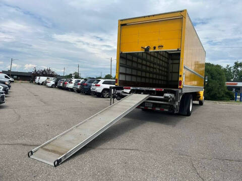 2020 Freightliner M2 106