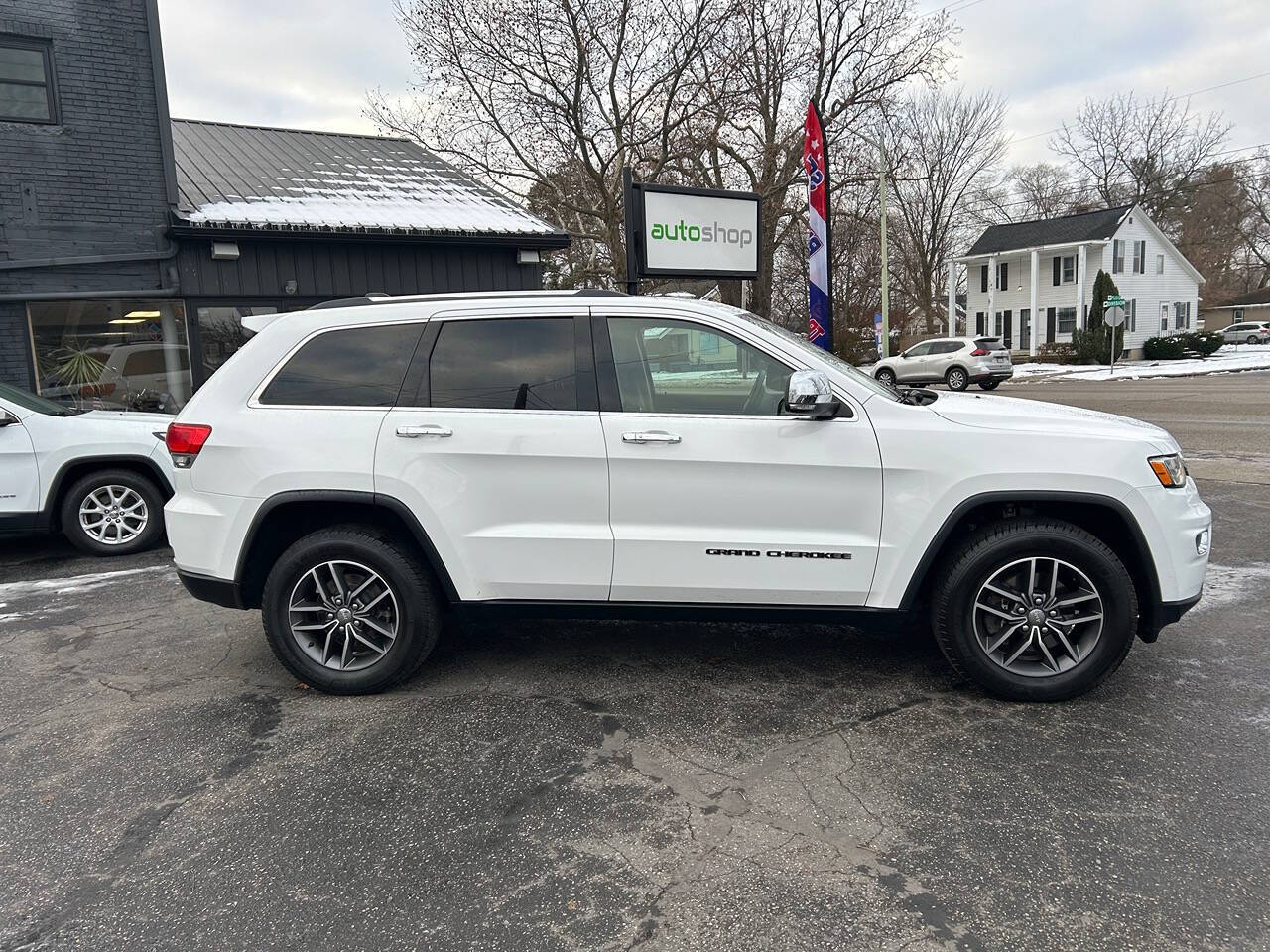 2018 Jeep Grand Cherokee for sale at Auto Shop in Wyoming, MI