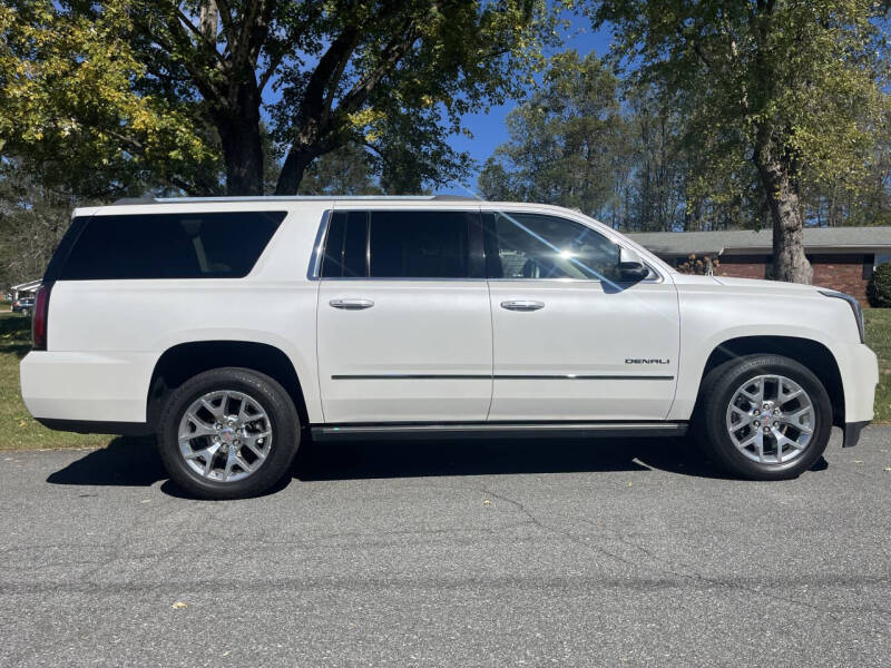 2017 GMC Yukon XL Denali